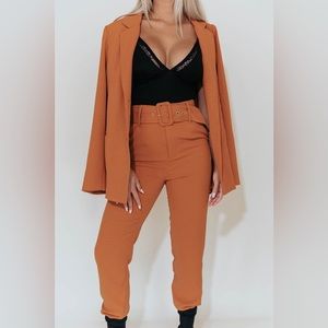 Kittenish Keep It Bossy Belted Pants